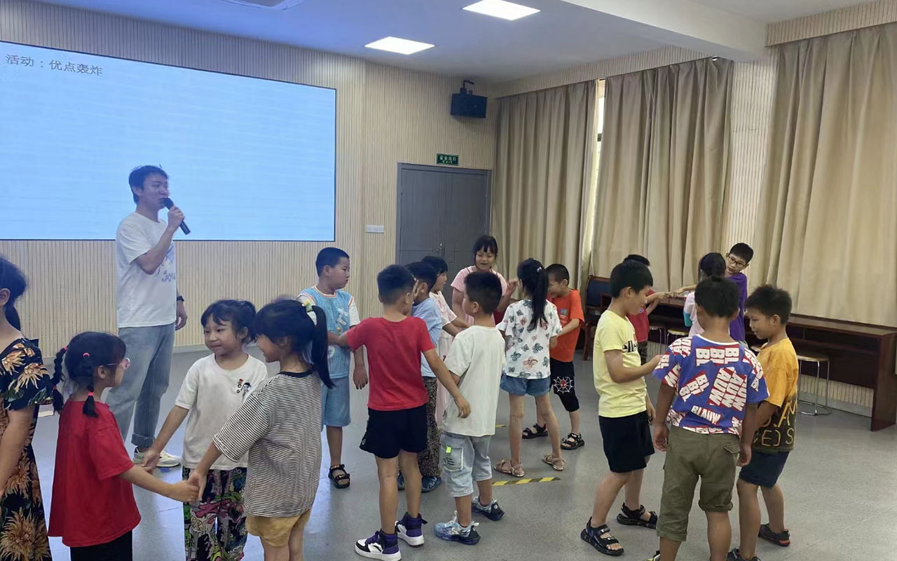 宝山龙观乡中心学校