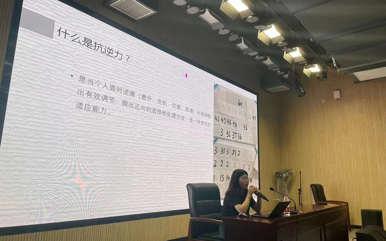 宝山董玉娣中学